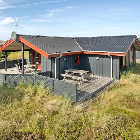 Nice In Hvide Sande With Wifi Bjerregård